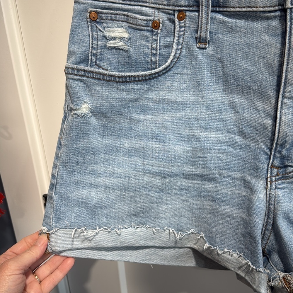 Madewell High Rise Denim Shorts Light Wash Distressed Size 31 - Picture 4 of 16